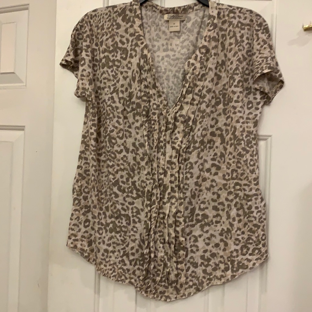 229 Lucky Brand Top M